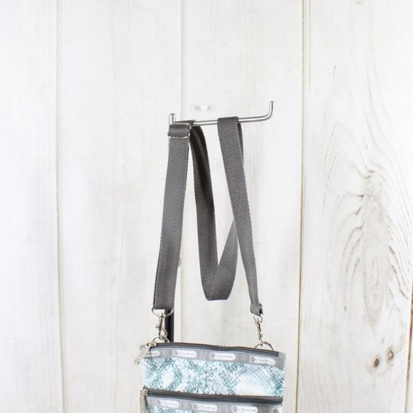 Le SportSac Green 100% Polyester Crossbody Bag Handbag Purse Travel - Picture 3 of 10